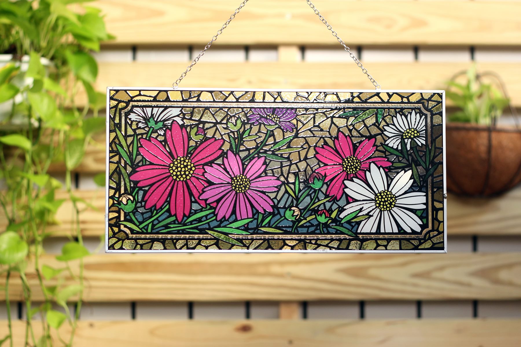 Suncatcher with flower design