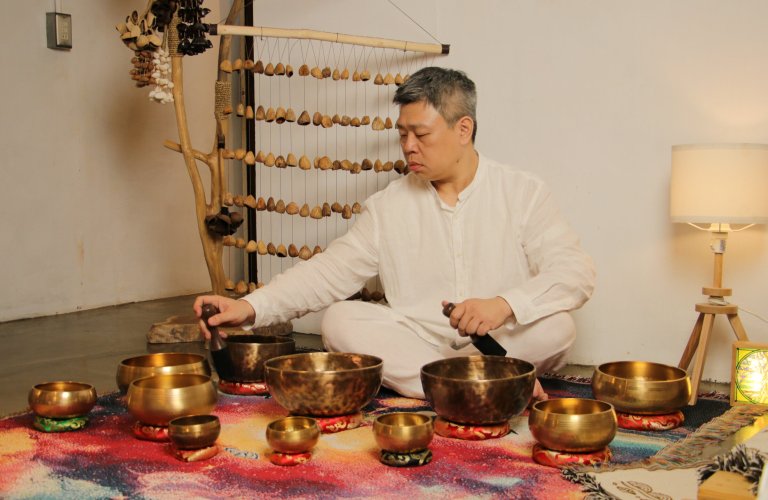 Tibetan singing bowls used as sound healing tools in wellness retail Tibetan singing bowls used as sound healing tools in wellness retail
